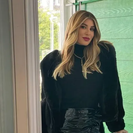 ريتا حرب - صورة من صفحتها الرسمية على " انستغرام"