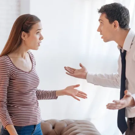 علامات تغيُّر سلوك الزوج المفاجئ