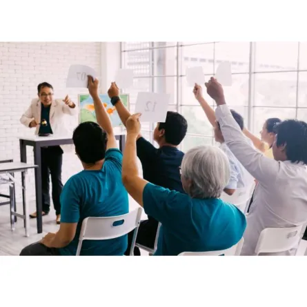 أغرب 10 قطع تم بيعها في المزادات.. هل تنضم صراصير ناسا؟