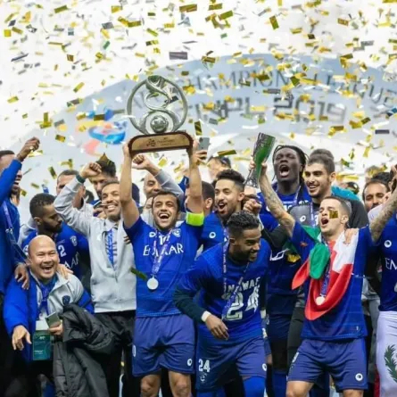 صورة تتويج الهلال بكأس آسيا