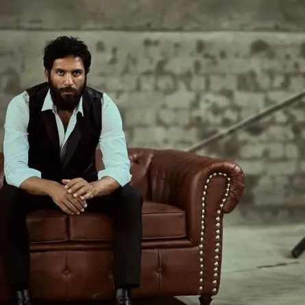 حسن  الرداد - صورة من صفحته الرسمية على " انستغرام" 