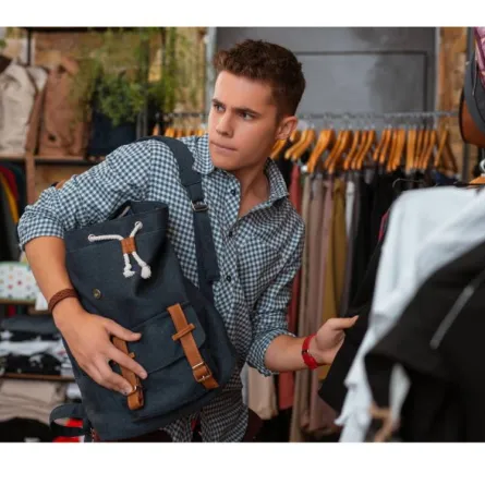  الموظف غلبه النعاس طوال أسبوع (صورة تعبيرية)