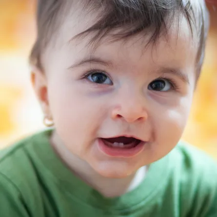 أعراض التسنين عند الرضع