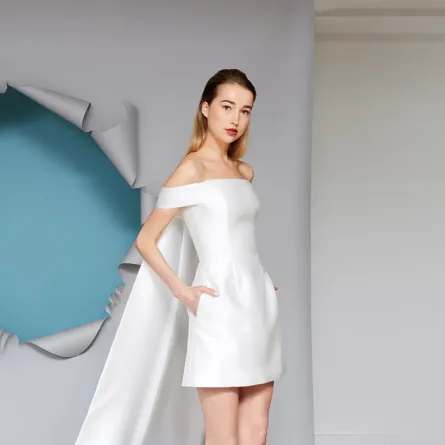 فستان زفاف بمقدمة قصيرة من غريس عقاد Grace Akad