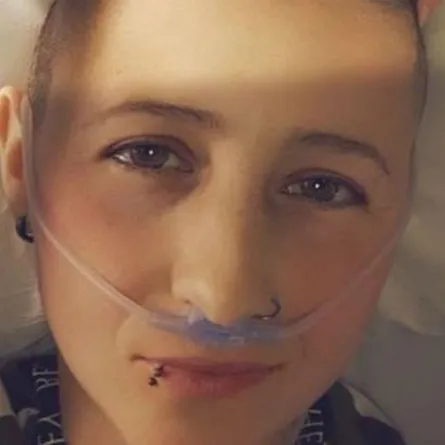 ريبيكا تشعر بأنها أفضل بعد البتر