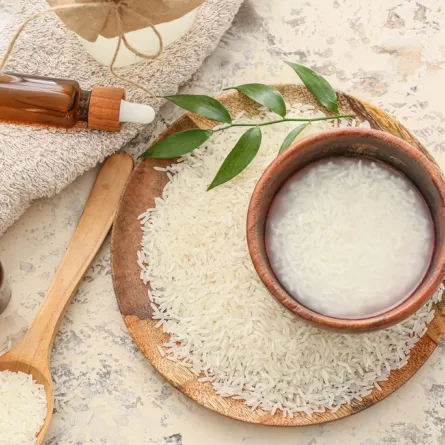  للأرز العديد من الاستخدامات غير المُتوقّعة في تنظيف المنزل 