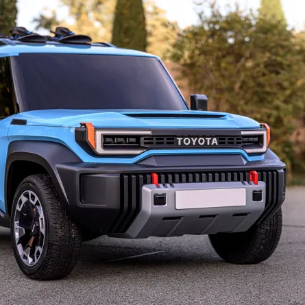 تويوتا كروزر كهربائية شبابية