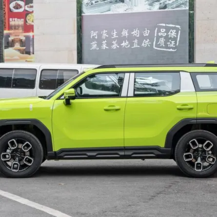 سيارة الدفع البرباعي الصينية الجديدة