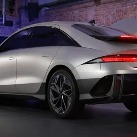 هيونداي منافسة قوية مع تسلا