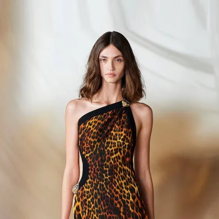 فساتين بنقشة بريّة