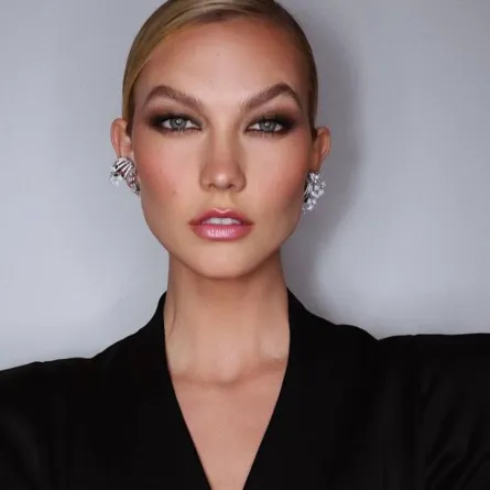 أساليب مكياج كارلي كلوس