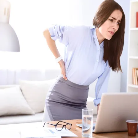 أعراض الانزلاق الغضروفي في الظهر