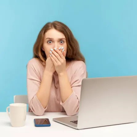 ما هي عادات التواصل السيئة في العمل؟