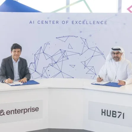 الإمارات تطلق أول مركز للتميّز في الذكاء الاصطناعي بالمنطقة - الصورة من وام