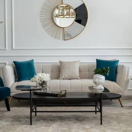 طاولة القهوة في المنزل المعاصر