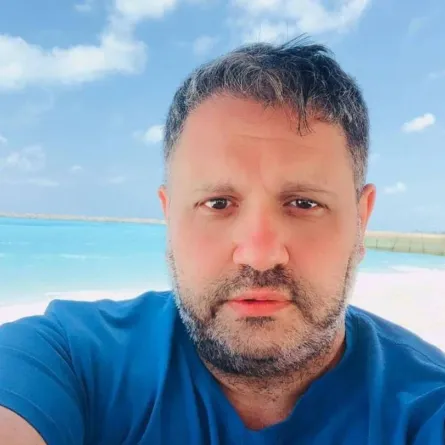 إدوارد - الصورة من حسابه على انستغرام