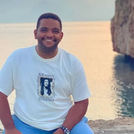 خالد المظفر - صورة من صفحته الرسمية على انستغرام