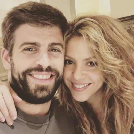 شاكيرا وبيكيه- الصورة من حساب بيكيه على إنستغرام