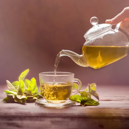 فوائد الشاي الأخضر على الريق