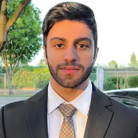 الفنان أصيل المغلوث 