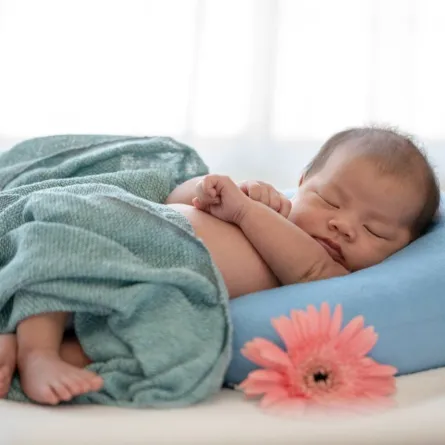 صورة لمولود نائم