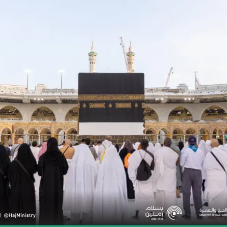 رمي الجمرات حكمه وشروطه - الصورة من حساب وزارة الحج والعمرة