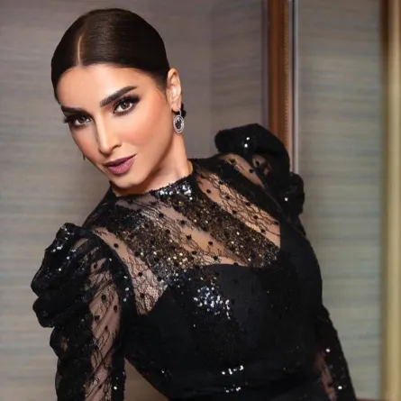 مكياج روجينا