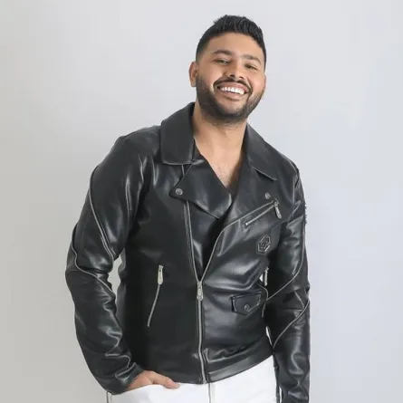 المطرب محمد شاهين - الصورة من حسابه على إنستغرام