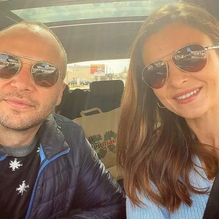 مكسيم خليل وزوجته - صورة من حسابه الرسمي على انستغرام