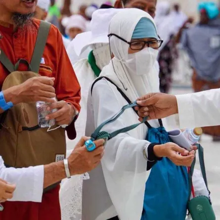 توزيع 50 ألف هدية على الحجاج داخل المسجد الحرام