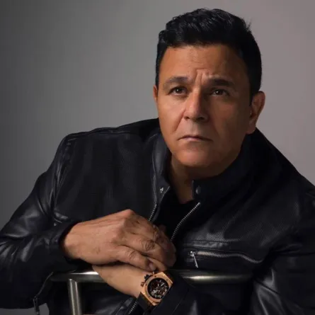 محمد فؤاد -الصورة من صفحته الرسمية على الفيس بوك