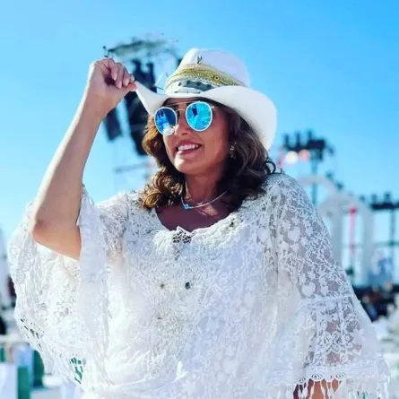 بشرى صورة من صفحتها الرسمية على انستغرام