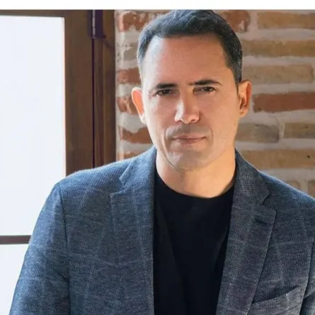 أناقة ظافر العابدين