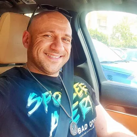 أحمد مكي يعود إلى السينما بعد غياب 9 سنوات برعاية إسعاد يونس