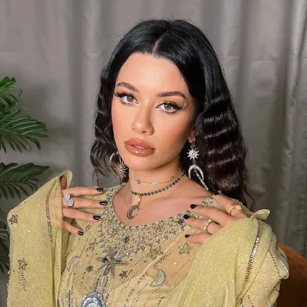 سينتيا خليفة - صورة من صفحتها الرسمية على انستغرام