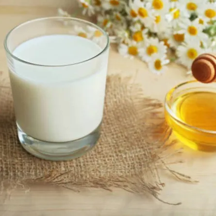 صورة للعسل والحليب
