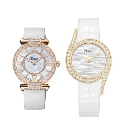 موديلات ساعات باللون الأبيض