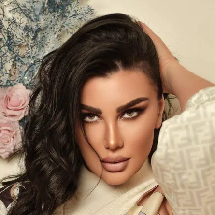 جيني إسبر - الصورة من حسابها على فيسبوك