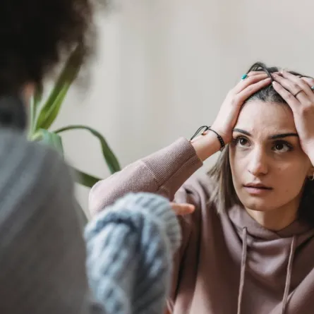 عادات سيئة تتسبب في شجار الأصدقاء