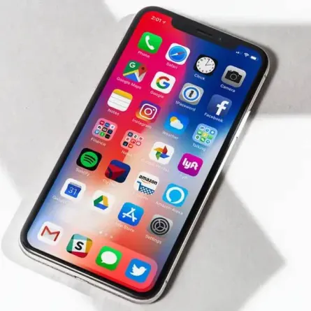 6 طرق لتحرّي الخلل وإصلاحه إذا كان جهاز iPhone الخاص بك لا يرسل نصوصًا إلى مستخدمي Android