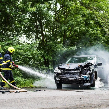 أشياء معرضة للانفجار.. لا تتركها أبداً داخل السيارة