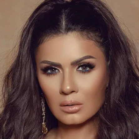 نجلاء بدر: ارفعوا أيديكم عن عادل إمام ودعوه يستمتع بحياته