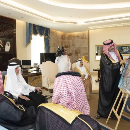 أمير منطقة مكة المكرمة يطلع على آخر مستجدات مشروع تطوير الأحياء العشوائية بجدة