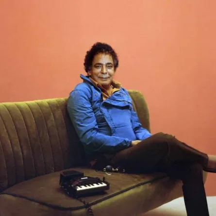 محمد منير - الصورة من صفحته على الفيس بوك