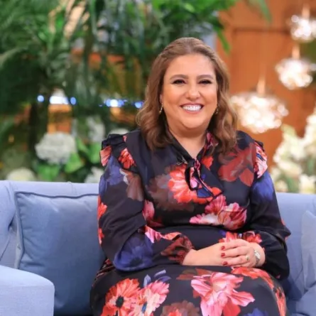 مي كساب من كواليس برنامج معكم - الصورة من صفحة البرنامج على الفيس بوك