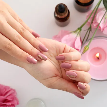 تطويل الأظافر