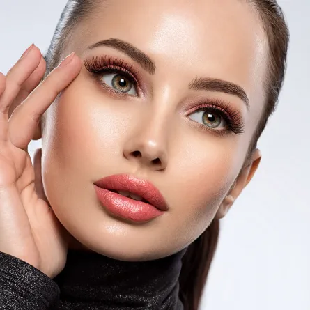 أساليب مكياج عيون لعيد الأضحى