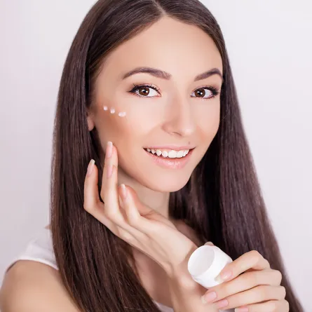 طرق العناية بالبشرة قبل عيد الأضحى 2022