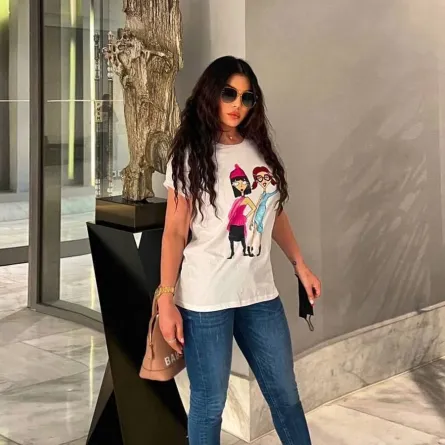 إطلالات كاجوال من هيفاء وهبي