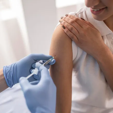 لقاح أسترازينيكا المعدّل بات جاهزاً.. بادروا إلى تحصين أنفسكم من كوفيد-19